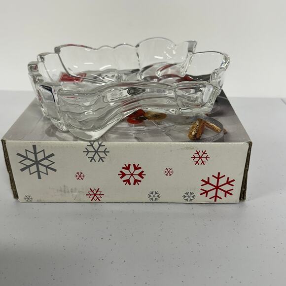 7.75" Mikasa Holiday Heavenly Song Crystal Bowl, New in box - Picture 6 of 7